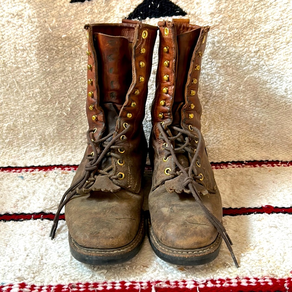 Hawthorn men’s size 9.5 D